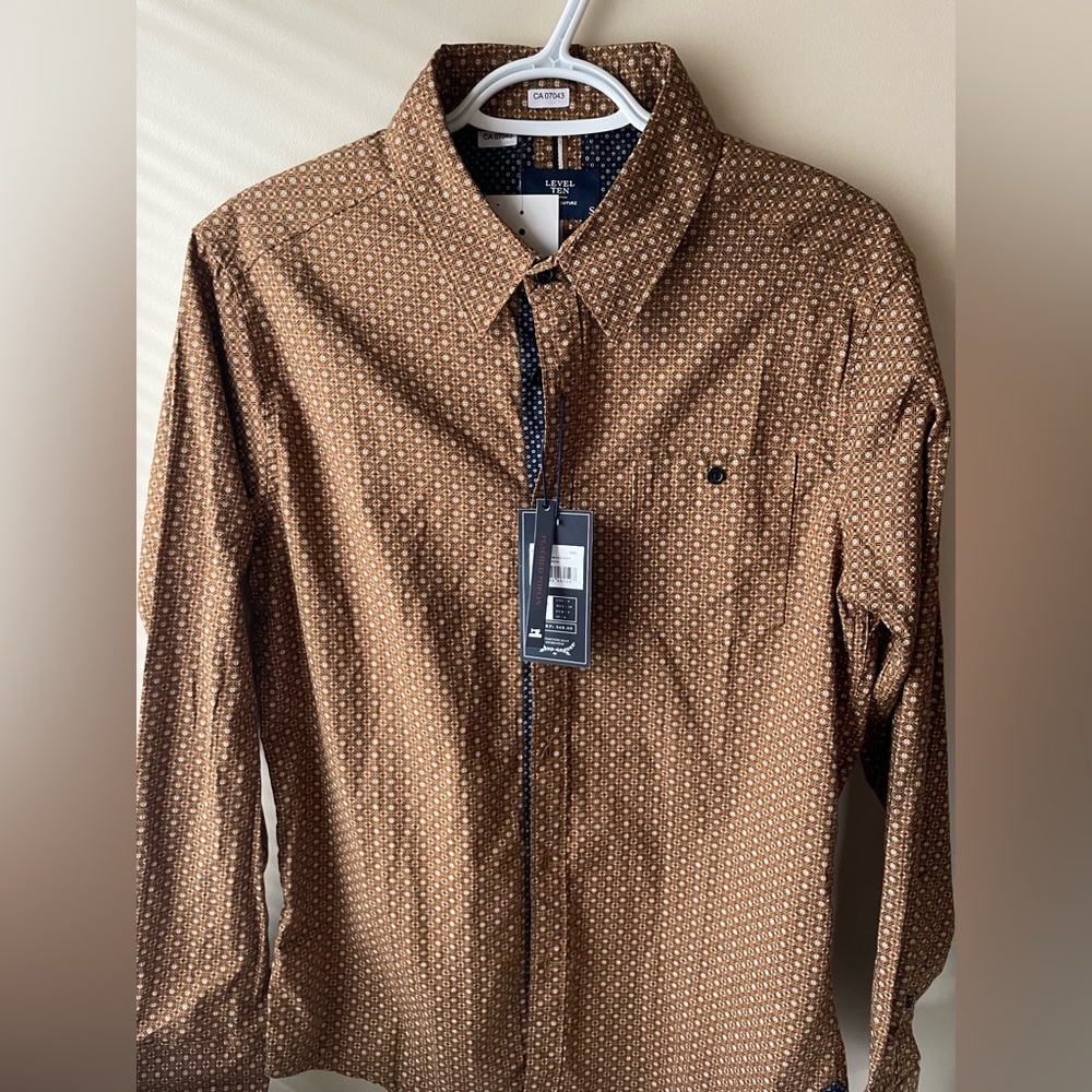 Men’s dress up shirt size small